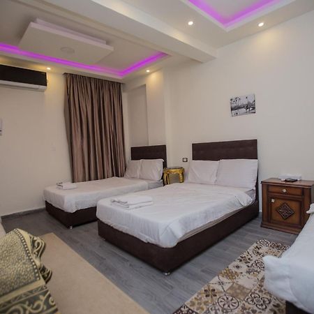 Cairo Pyramids View Inn Kafret el-Gabal Rum bild